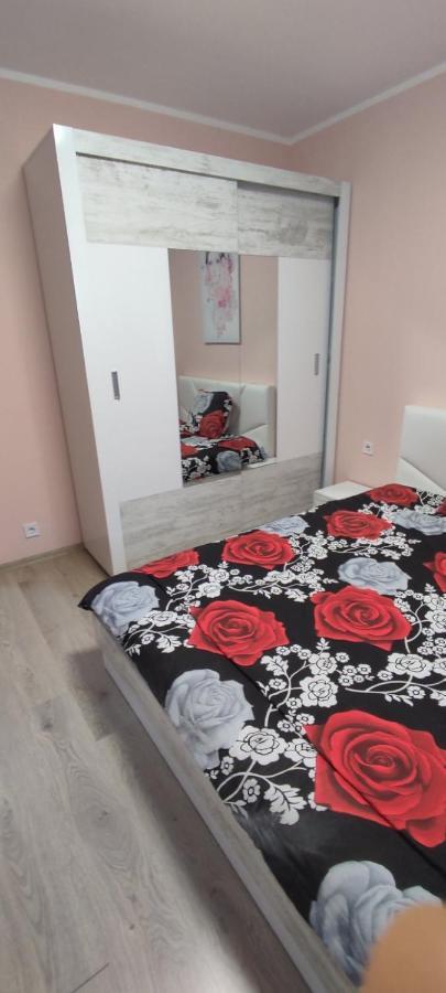 Luxury And Stylish Apartmen, Metro Station Obelya Sofia Exterior foto